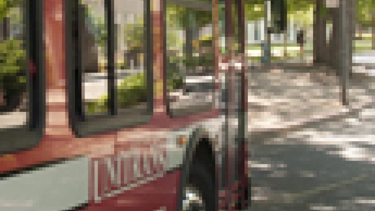 Photo: Unitrans bus on narrow stretch of Hutchison Drive