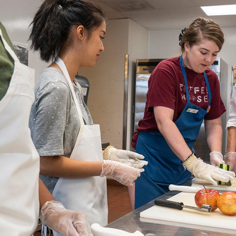 food and nutrition students 